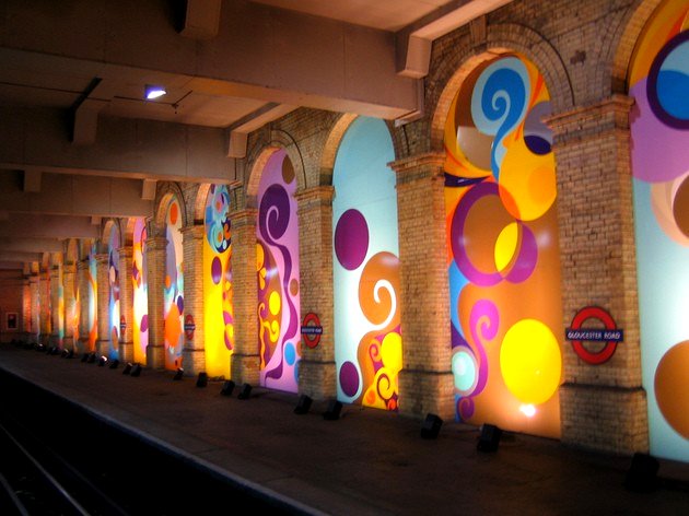 Paz y amor, en el metro de Londres.