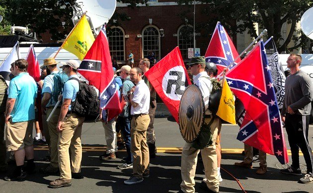 Foto del encuentro correcto en Charlottesville, 2017.