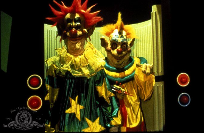 Payasos asesinos del espacio exterior (1988)