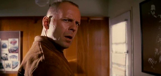 ficción de la pulpa de bruce willis