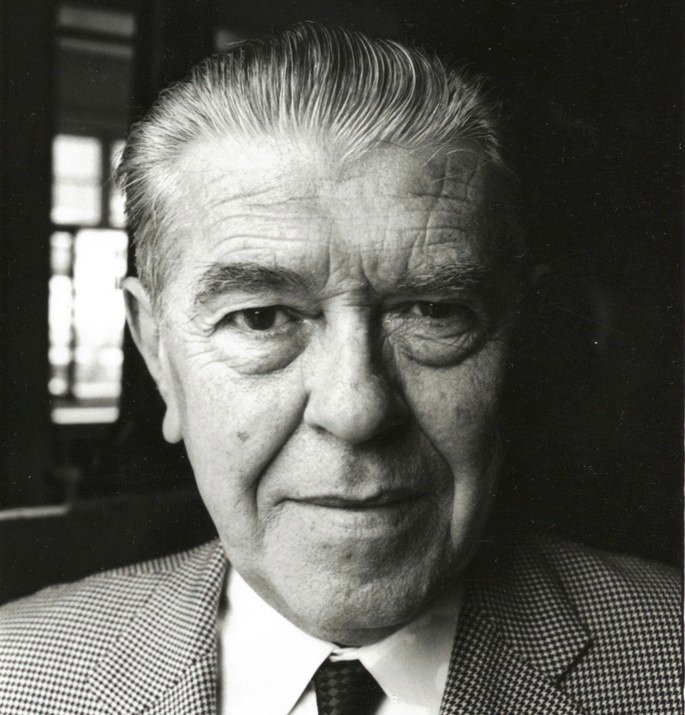 Retrato de René Magritte.